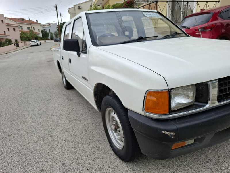1988 Isuzu Pick-up 2,5L 1988 Cyprus