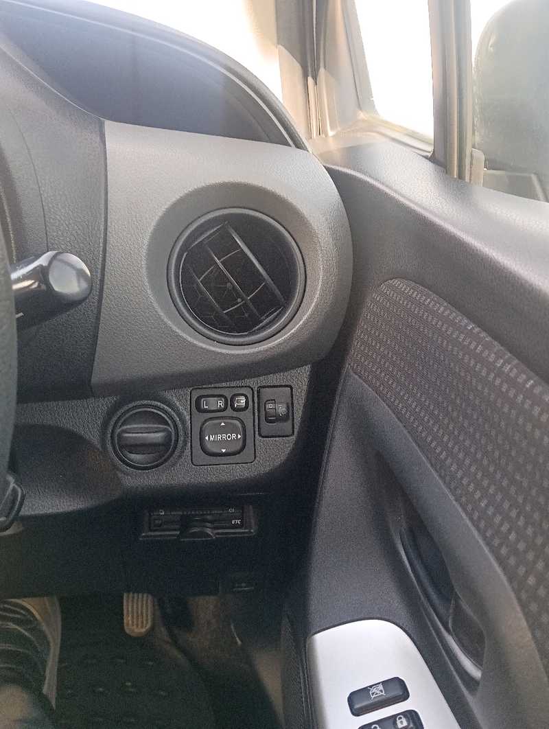 2014 Toyota Vitz 1,3L 2014 Cyprus