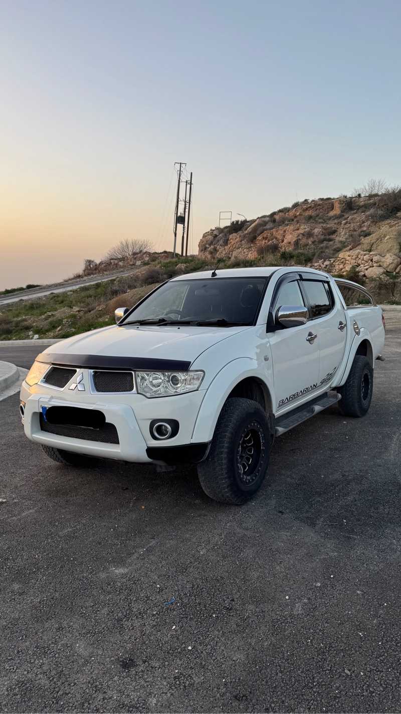 2013 Mitsubishi L200 2,5L 2013 Cyprus