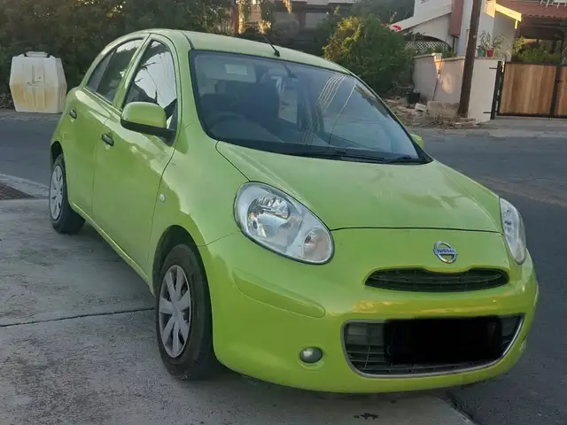 Nissan March