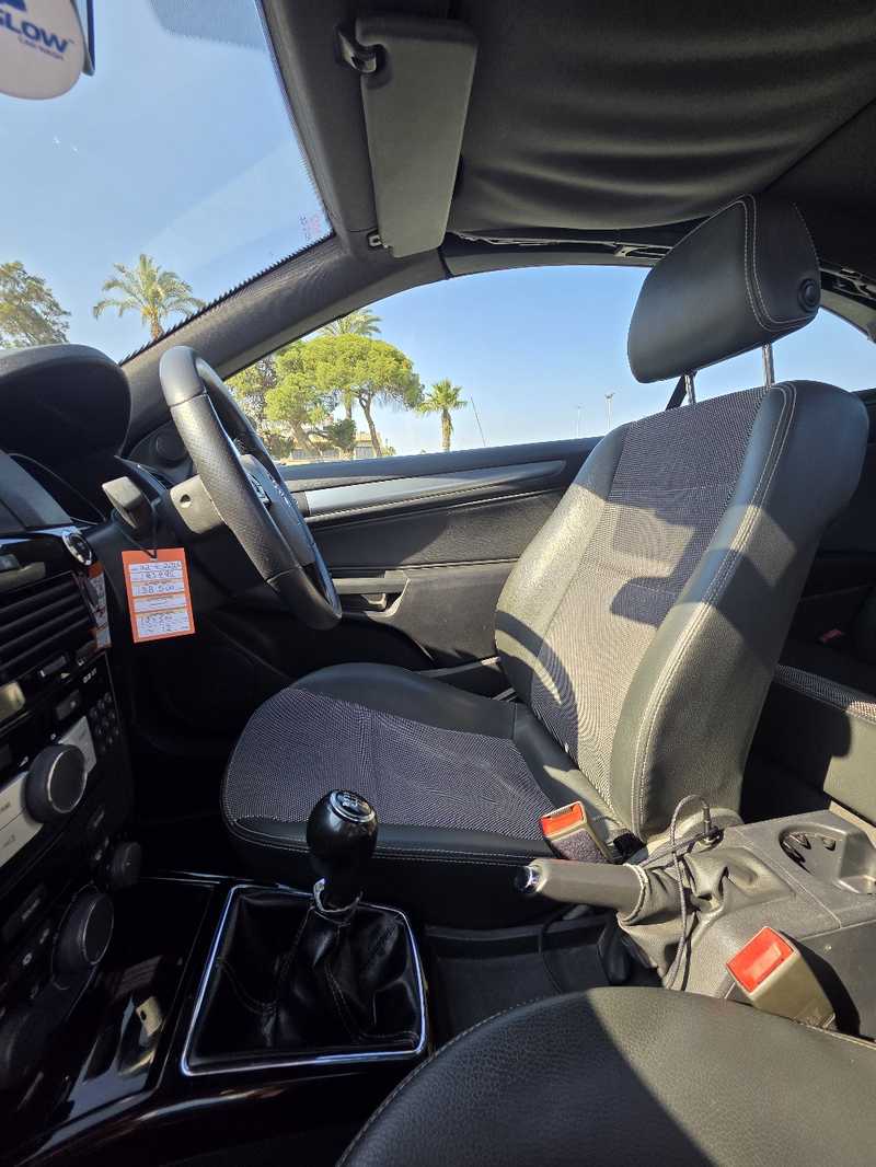 2008 Opel, Vauxhall Astra 1,6L 2008 Cyprus