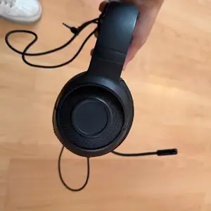 Razer kraken x pro headphones, Επαρχία Λευκωσίας — Στρόβολος - Εθνομαρτ Κυπριανός