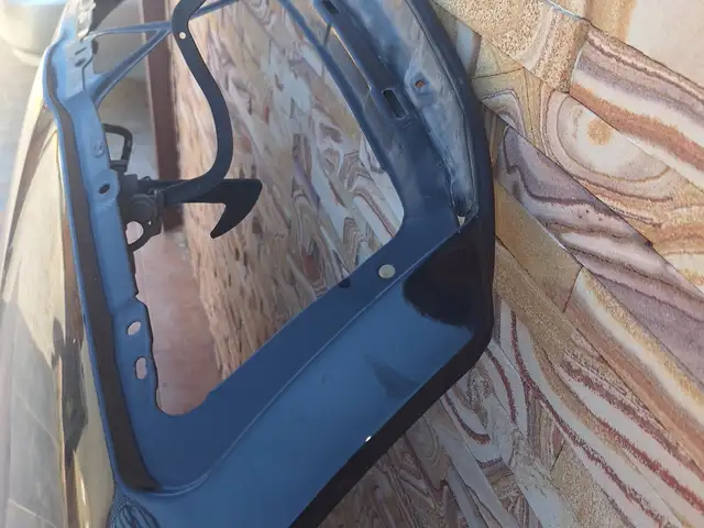 Skoda octavia mkii bonnet, Limassol — Ypsonas