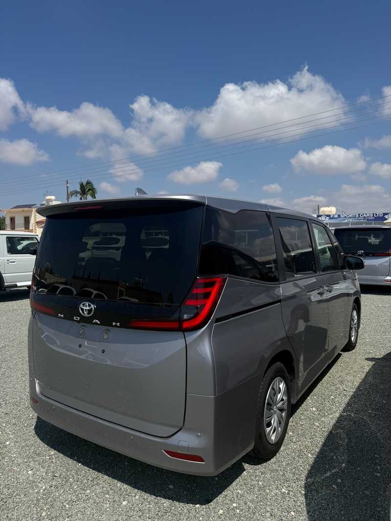 2023 Toyota Noah 2,0L 2023 Cyprus