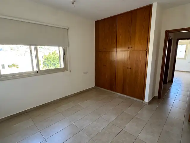 3-bedroom apartment to rent, Limassol — Agios Athanasios