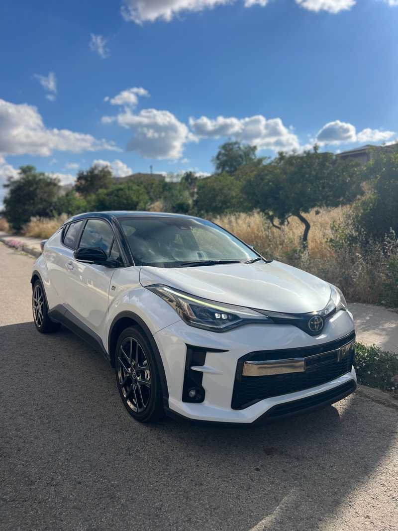 Toyota C-HR 1,8L 2022