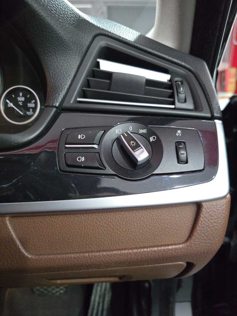 2010 BMW 5-Series 2,0L 2010 Cyprus
