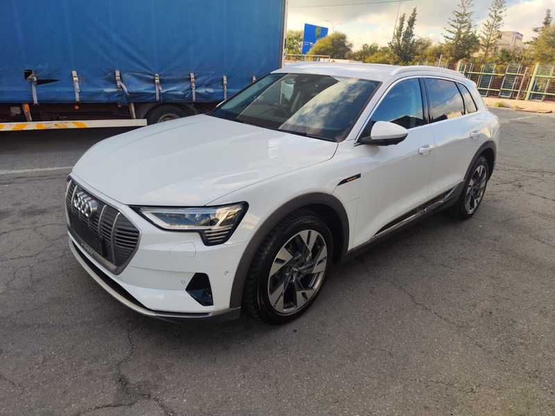 Audi e-tron Electric 2020