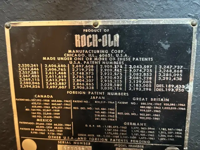 Jukebox rock-ola se plirws leitourgiko katastasi authentiko se eksereti, Larnaca — Livadia Larnakas
