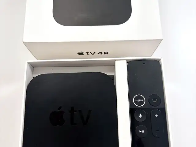 Apple tv 4k 32gb 1st generation with siri remote and box, Επαρχία Λάρνακας — Μενεού
