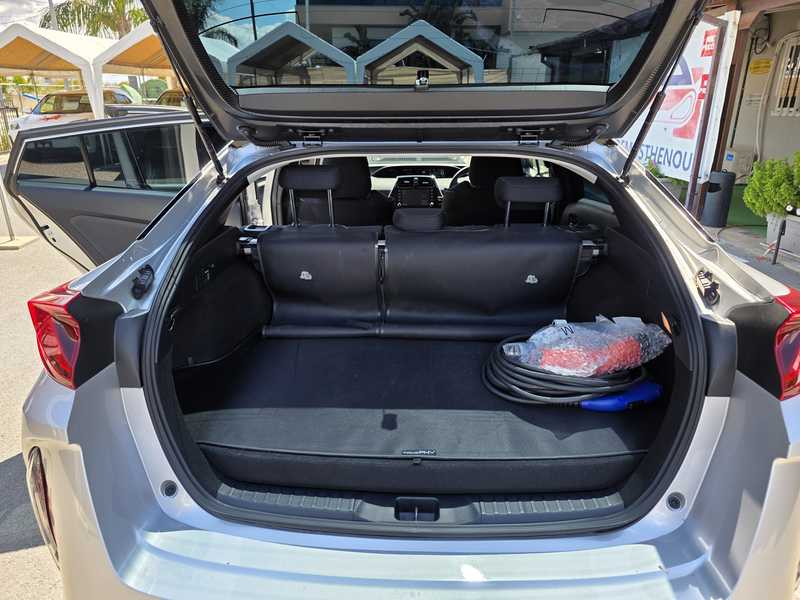 2022 Toyota Prius 1,8L 2022 Cyprus