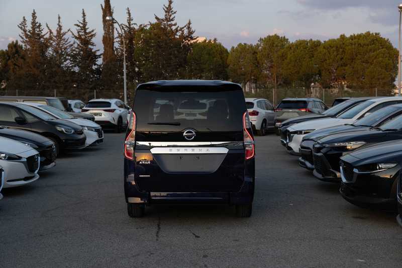 2022 Nissan Serena 2,0L 2022 Cyprus
