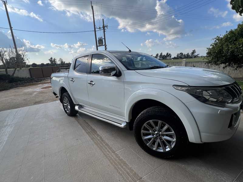 2017 Mitsubishi L200 2,4L 2017 Cyprus