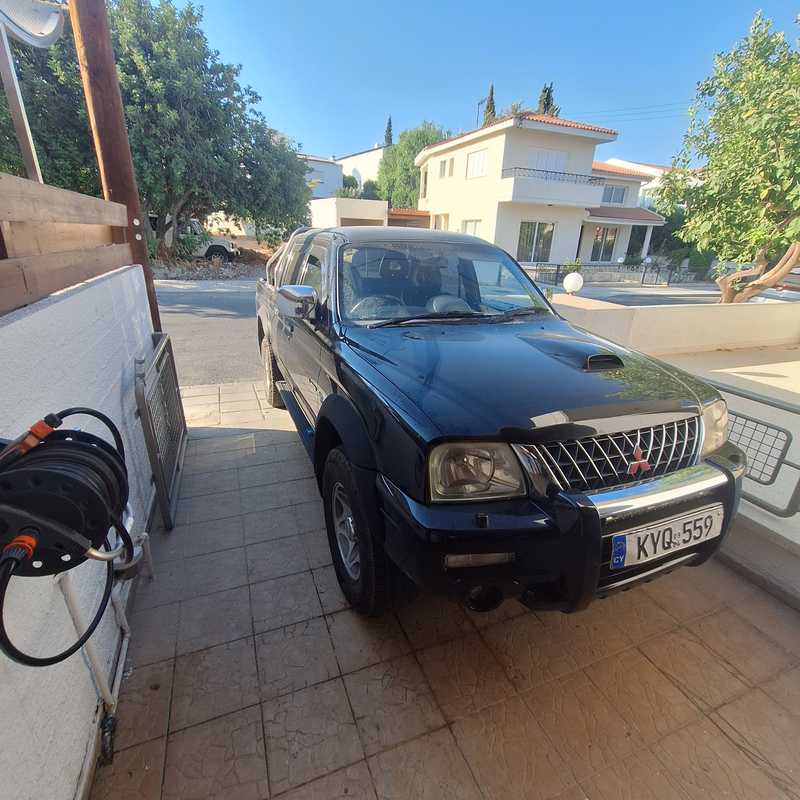 2004 Mitsubishi L200 2,5L 2004 Cyprus