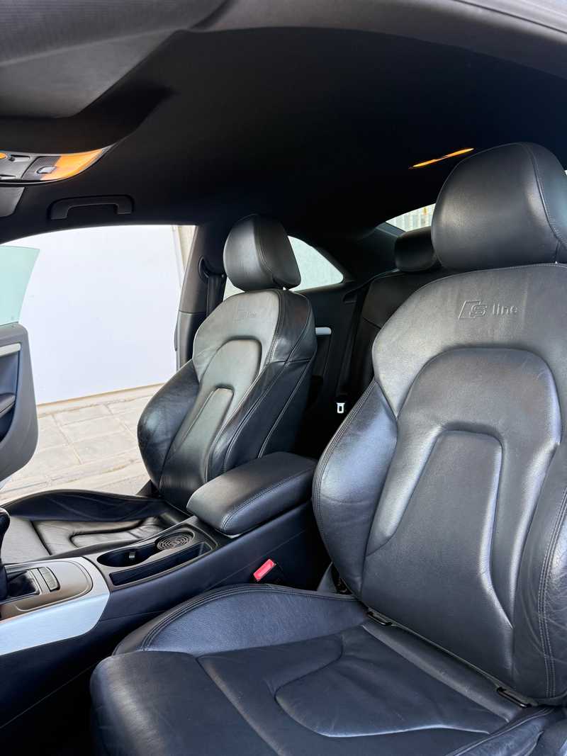 2010 Audi A5 2,0L 2010 Cyprus