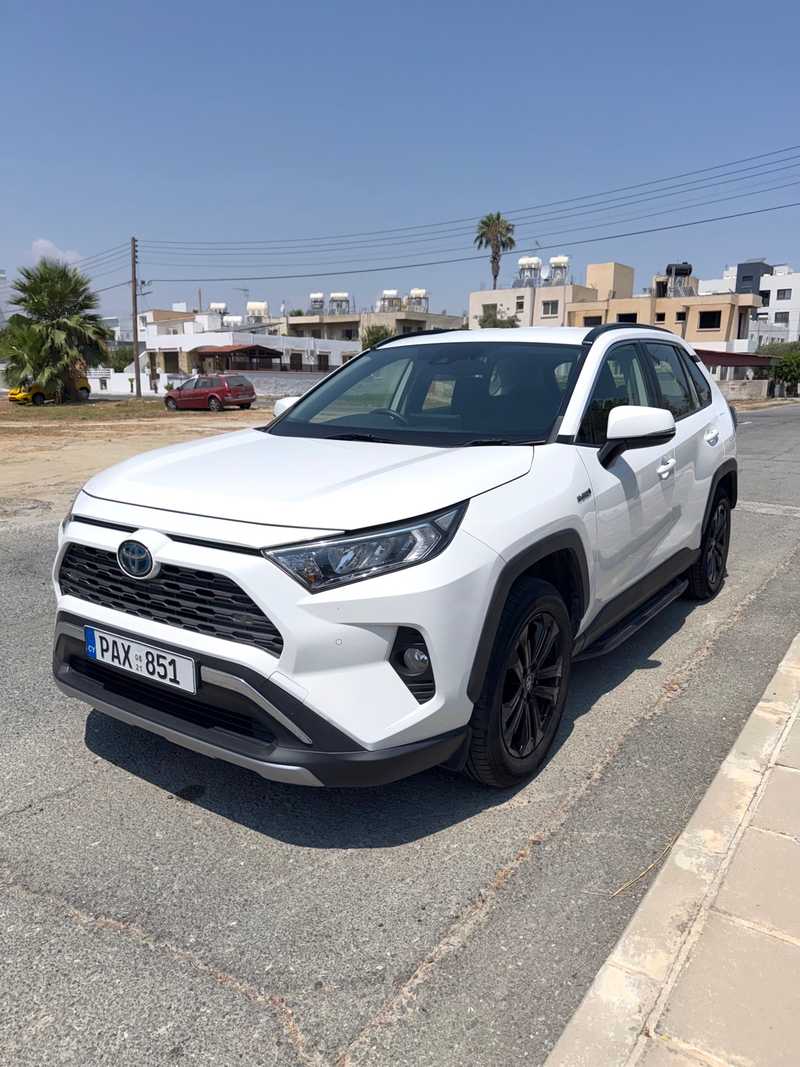 Toyota RAV4 2,5L 2021