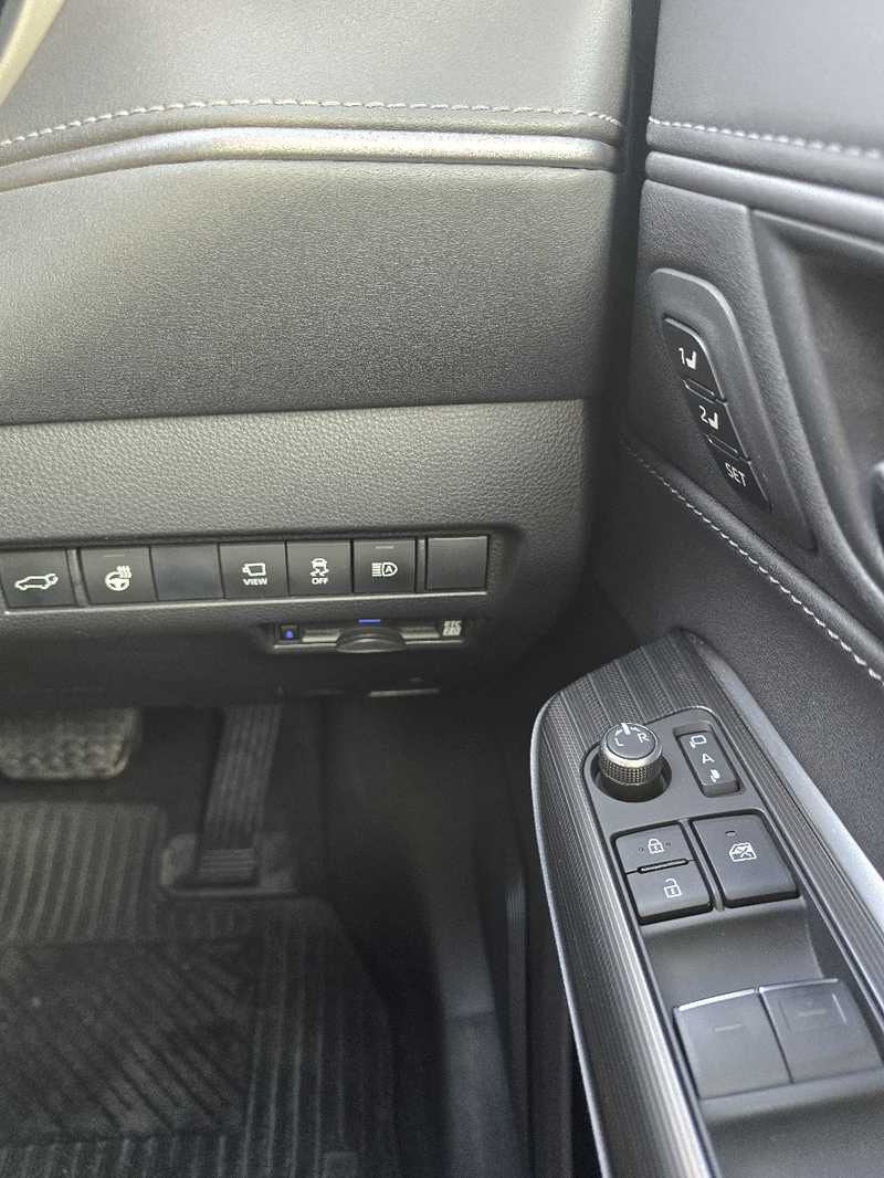 2021 Toyota Harrier 2,5L 2021 Cyprus