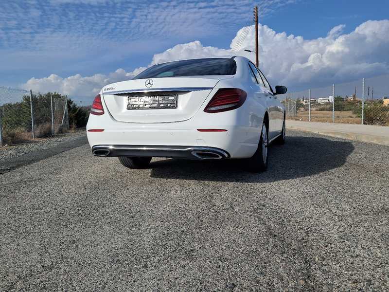 2017 Mercedes-Benz E-Class 2,0L 2017 Cyprus