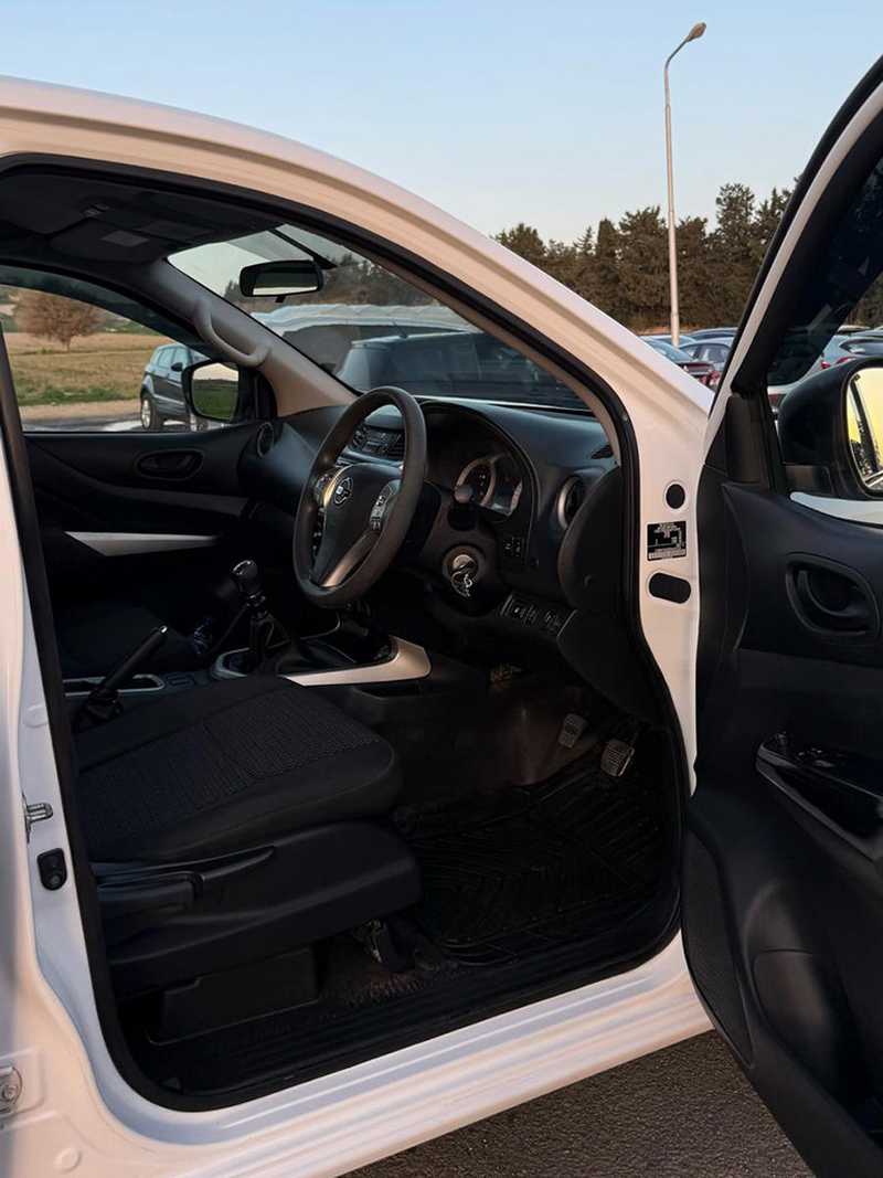 2020 Nissan Navara 2,3L 2020 Cyprus