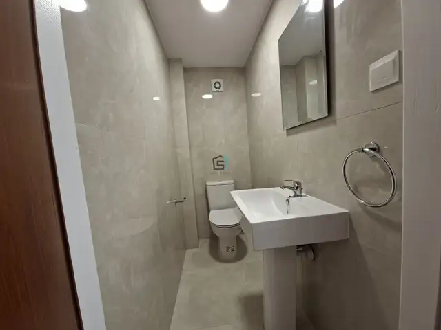 Fully renovated commercial space - 140 sqm - omonias, Επαρχία Λεμεσού — Λεμεσός - Ομόνοια - 8
