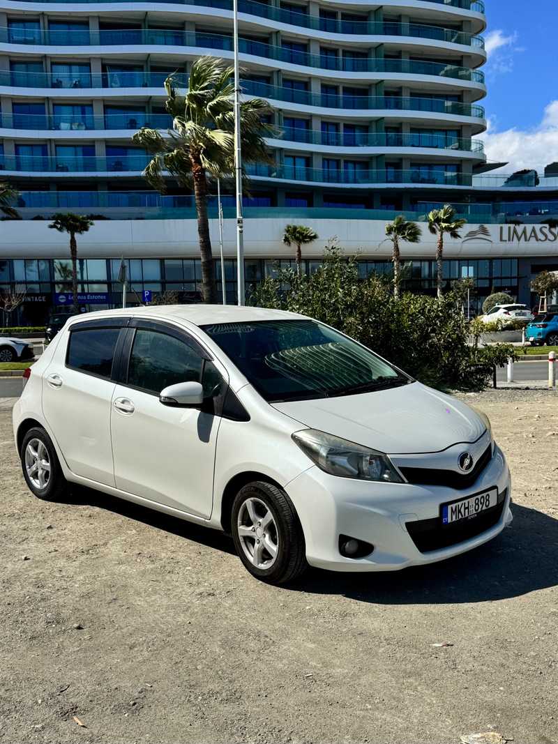 Toyota Vitz 1,3L 2011
