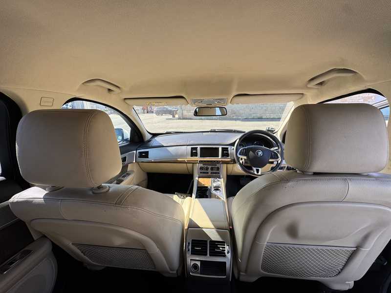 2014 Jaguar XJ 2,2L 2014 Cyprus