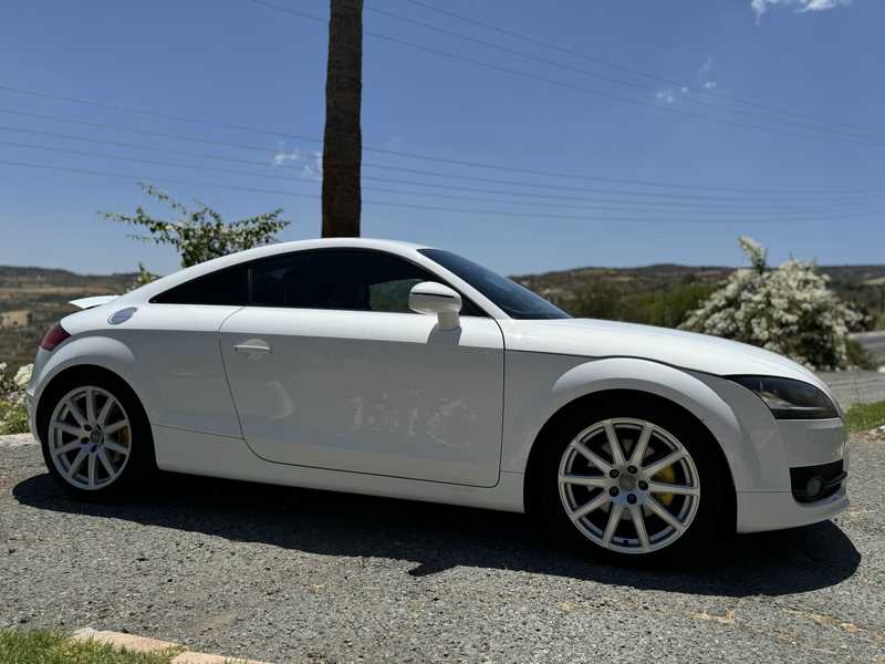 2010 Audi TT 2,0L 2010 Cyprus