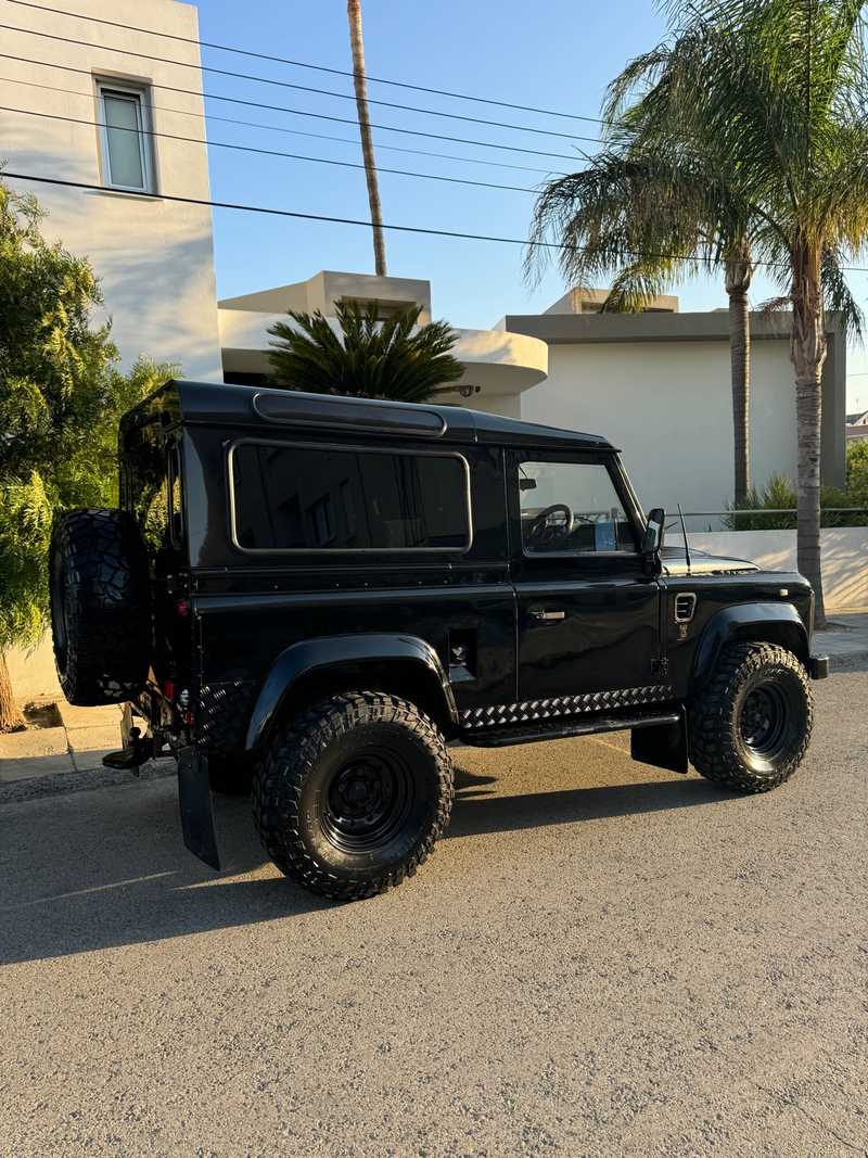 1997 Land Rover Defender 2,5L 1997 Cyprus