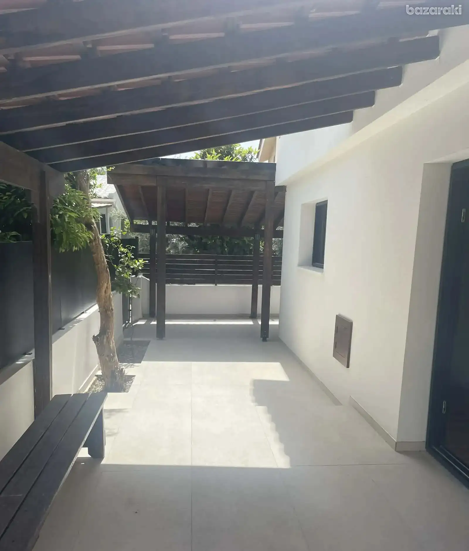 House, 5 bedrooms — 6