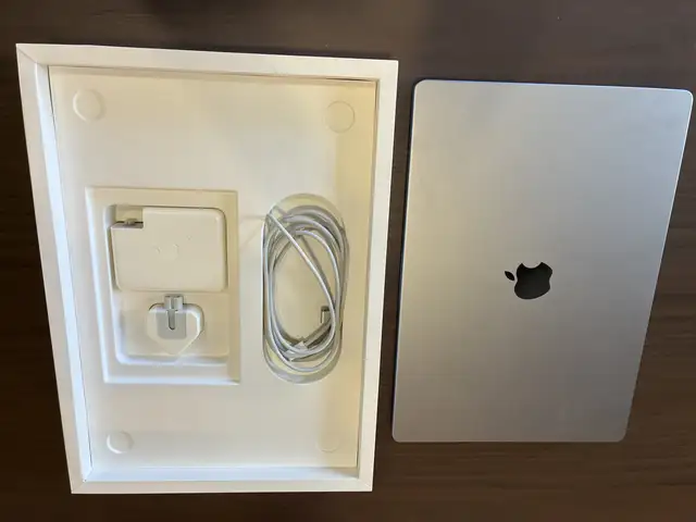 Macbook pro 16in m1 pro 16gb / 2tb ssd, space gray, Limassol — Agios Athanasios