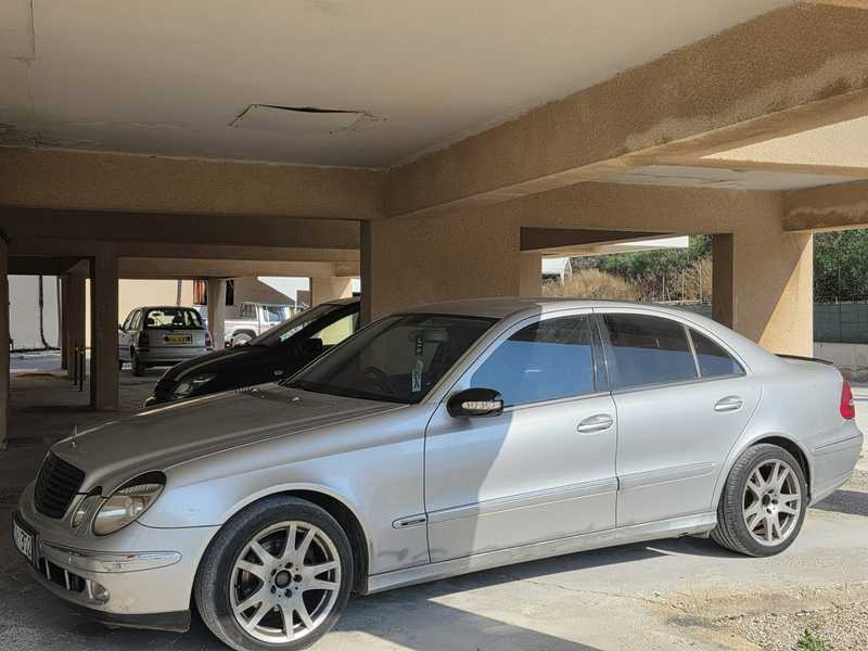 2004 Mercedes-Benz E-Class 2,2L 2004 Cyprus