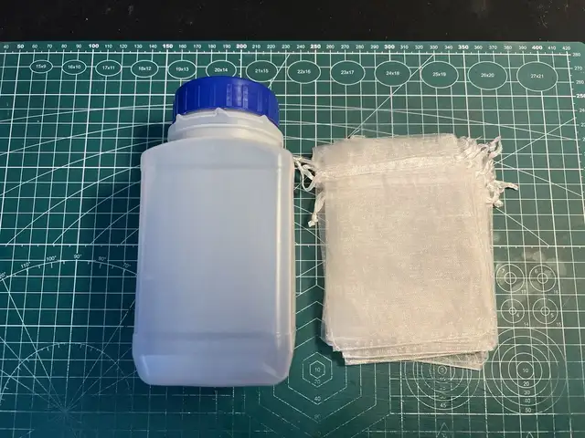 Silica gel beads desiccant indicating, Επαρχία Πάφου — Paphos - Άγιος Θεόδωρος