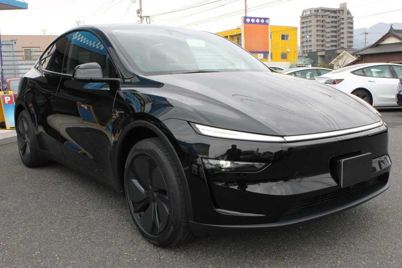 Tesla Model Y Electric 2026