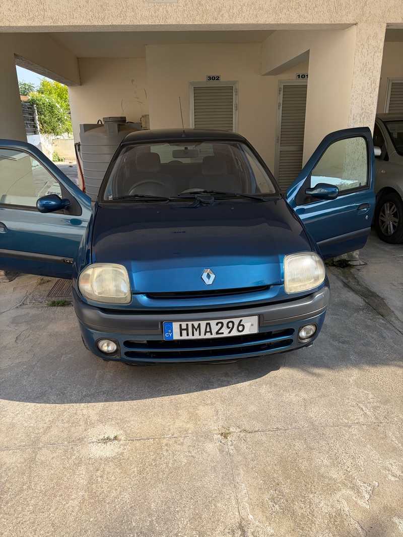 2000 Renault Clio 1,4L 2000 Cyprus