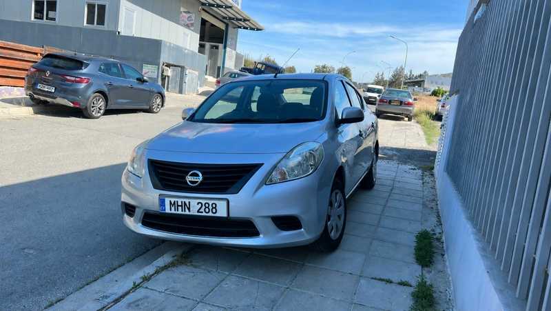 Nissan Latio 1,2L 2013
