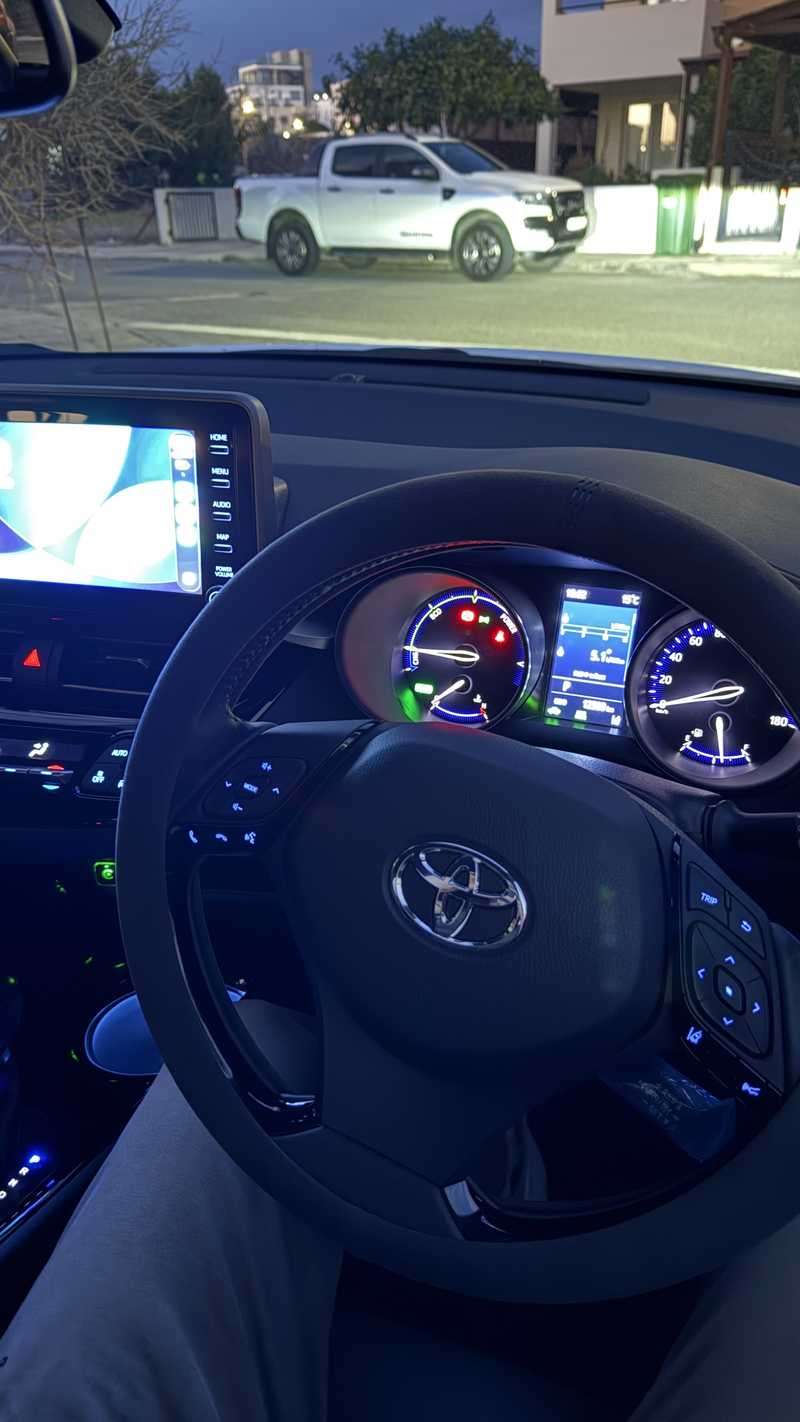 2023 Toyota C-HR 1,8L 2023 Cyprus
