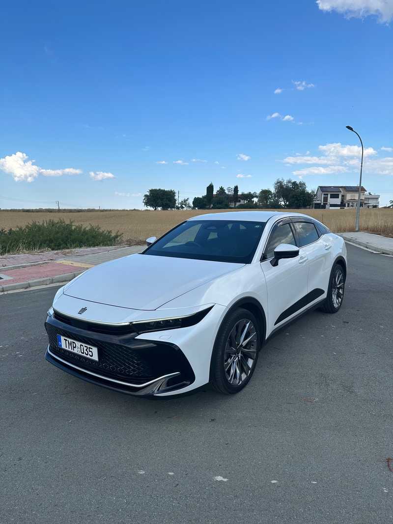 2023 Toyota Crown 2,5L 2023 Cyprus