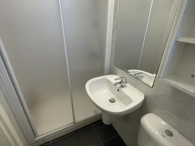 2-bedroom apartment to rent, Nicosia — Nicosia - Agios Andreas - 10