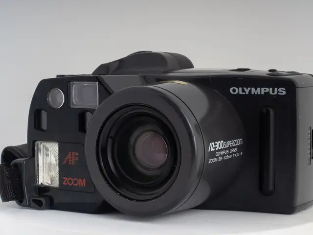Olympus az-300 superzoom 35mm film camera - 38-105mm zoom - fully tested, Nicosia — Dali - Panag Evangelistria