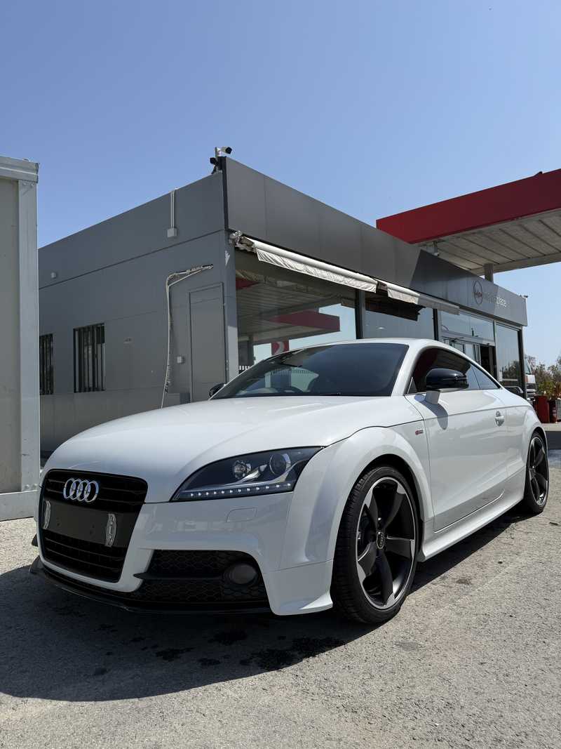 2013 Audi TT 2,0L 2013 Cyprus