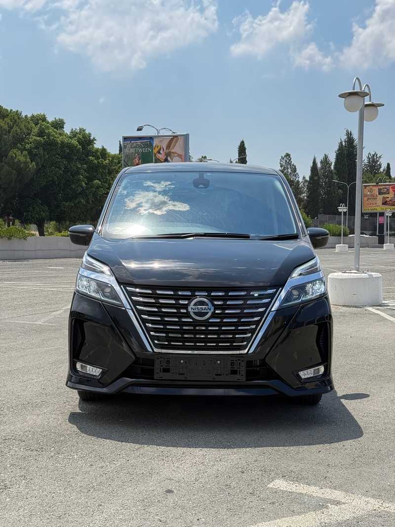 2022 Nissan Serena 2,0L 2022 Cyprus