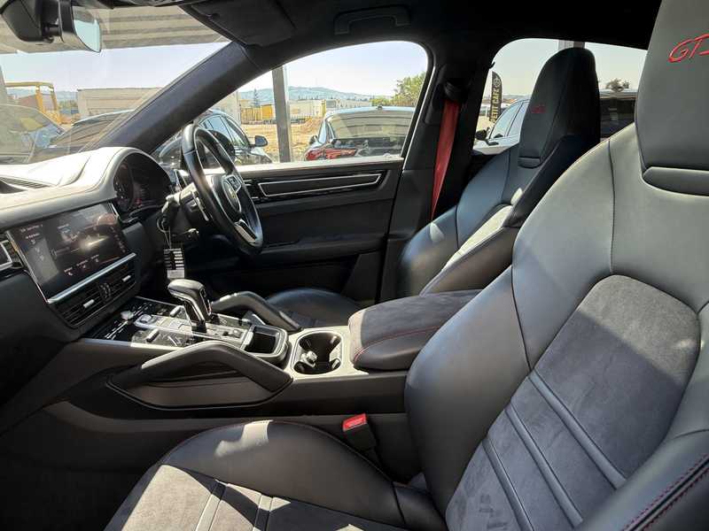 2021 Porsche Cayenne GTS 4,0L 2021 Cyprus