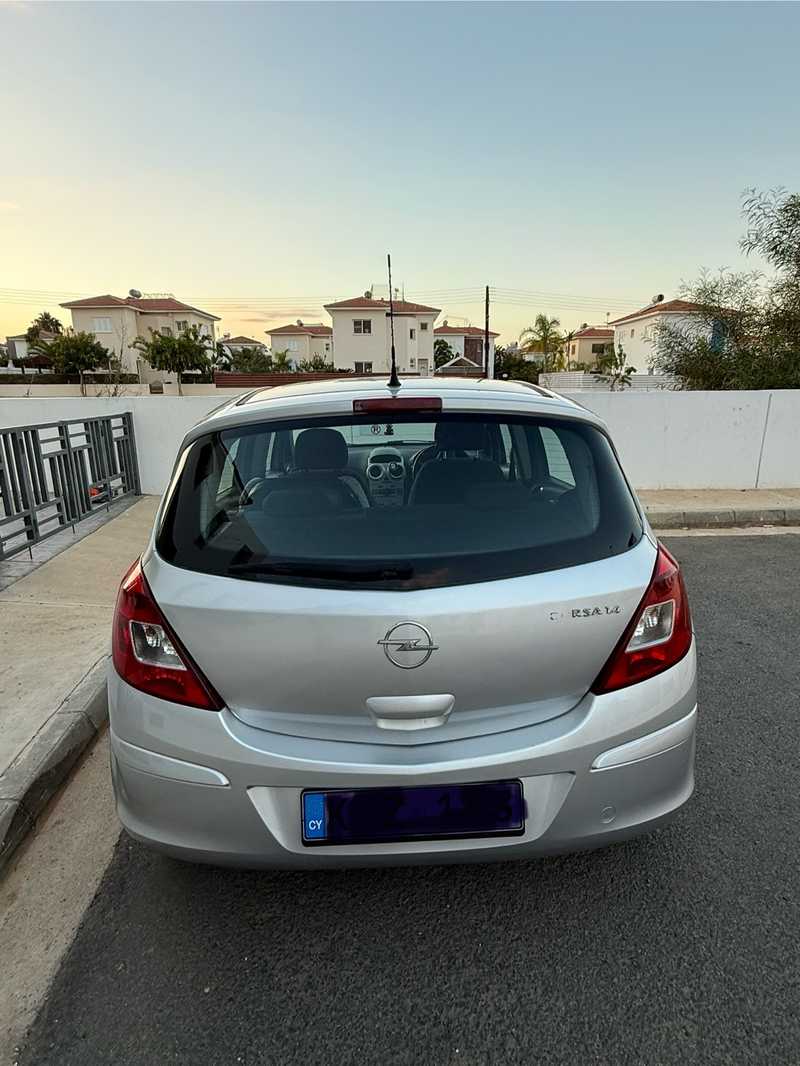 2010 Opel, Vauxhall Corsa 1,4L 2010 Cyprus