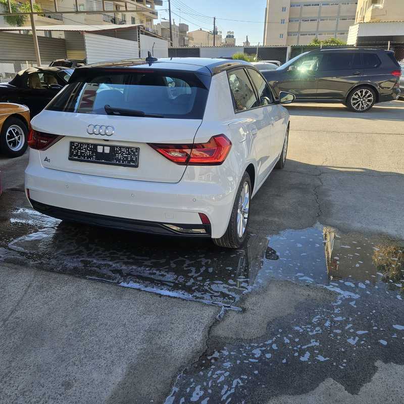 2022 Audi A1 1,0L 2022 Cyprus