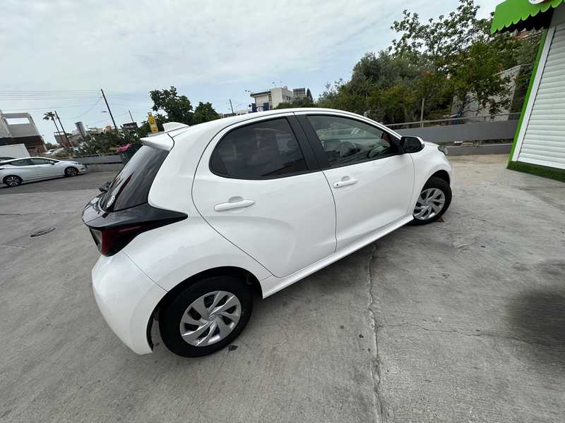 2022 Toyota Yaris 0,4L 2022 Cyprus