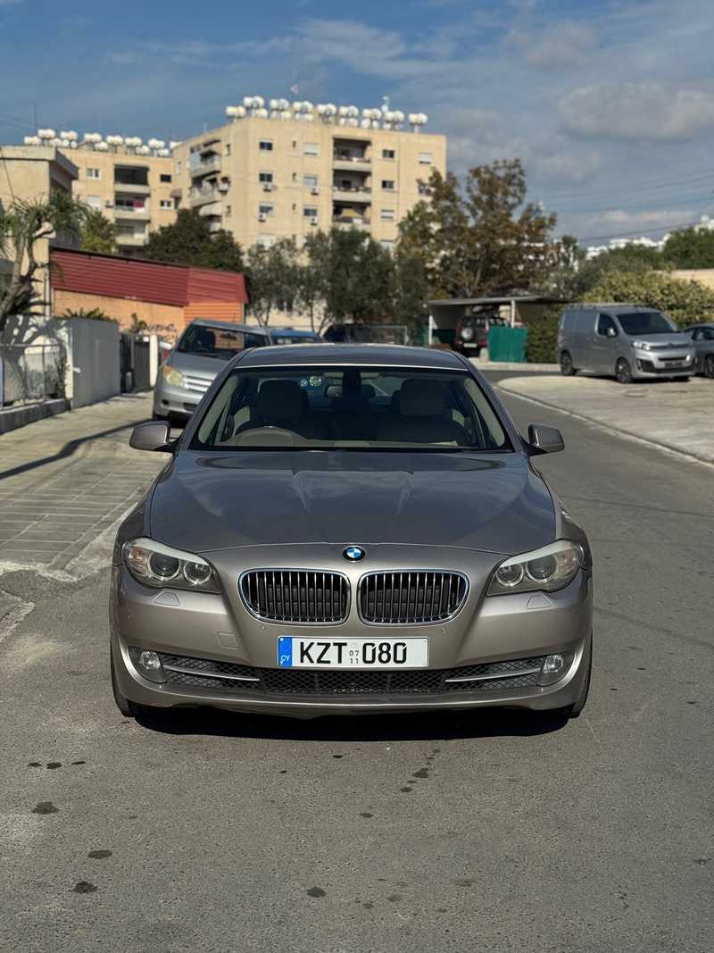 BMW 5-Series 2,0L 2011