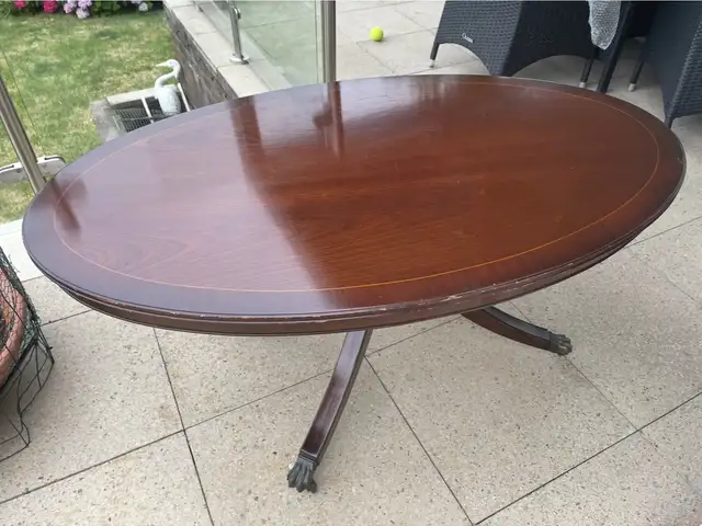 Vintage mahogany coffee table with brass claw feet, Larnaca — Lefkara Pano