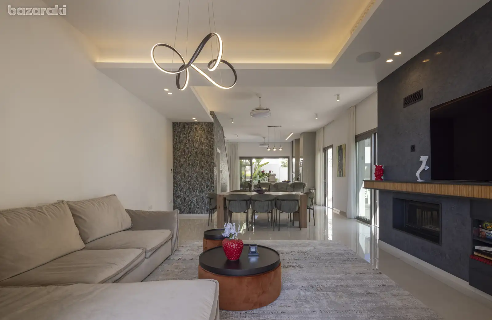 House, 3 bedrooms — 6
