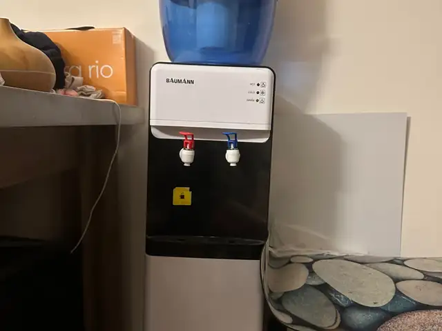 Water cooler/dispenser + water filter, Larnaca — Oroklini