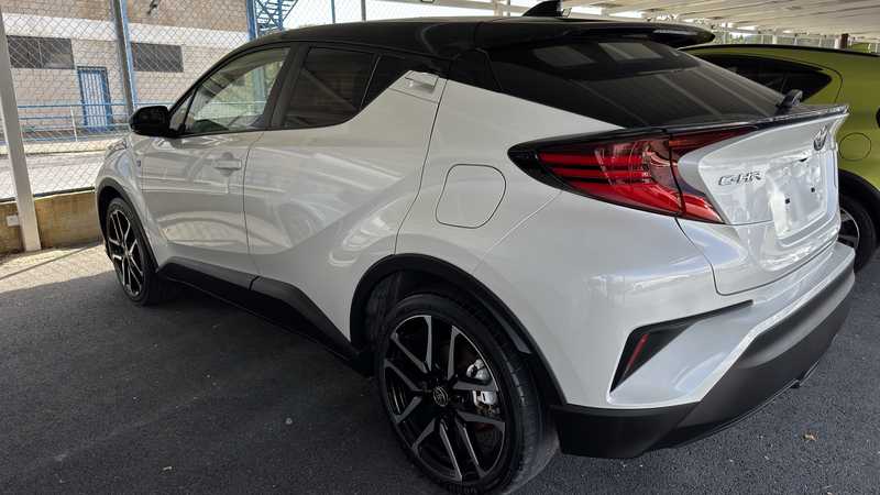 2022 Toyota C-HR 1,8L 2022 Cyprus